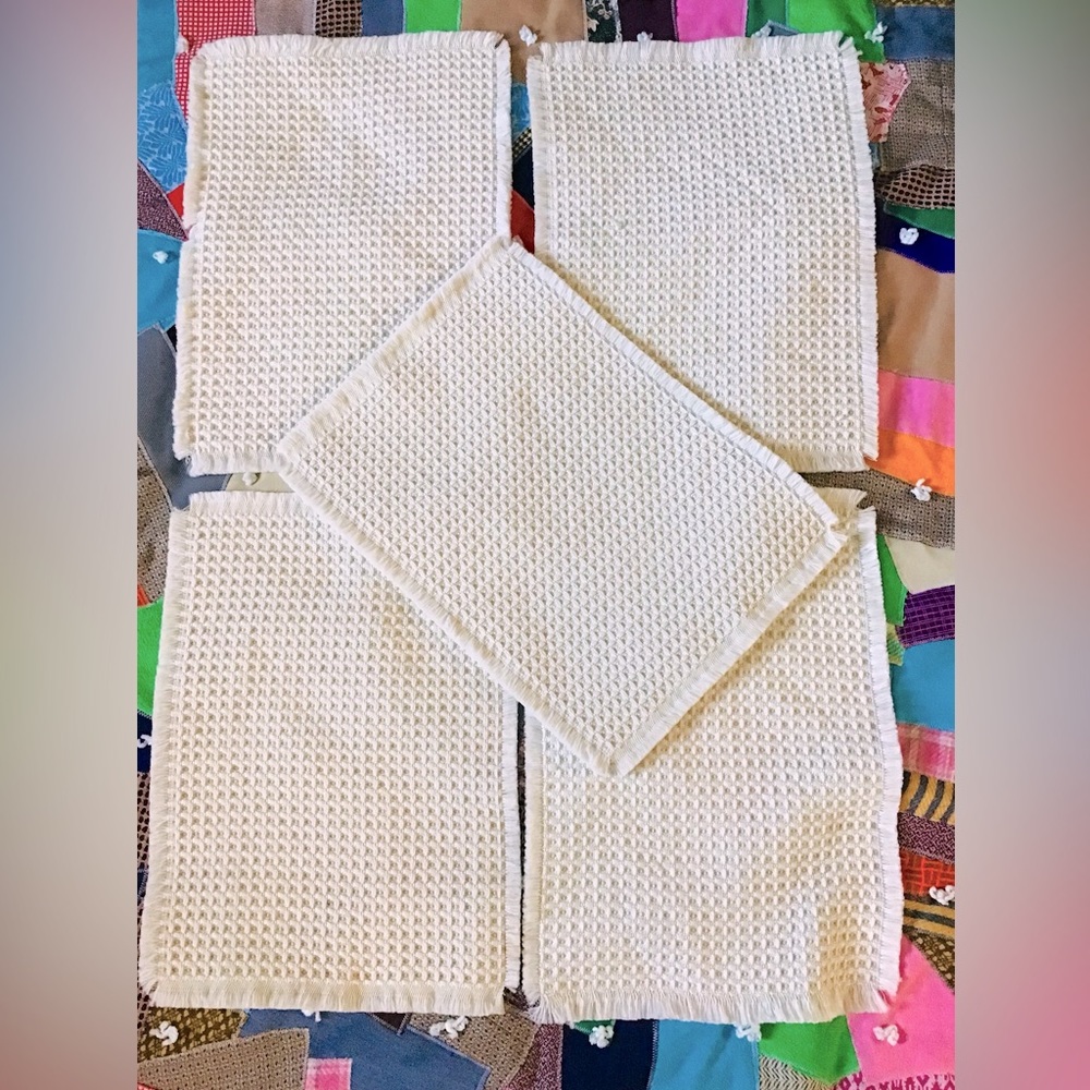 Ivory Woven Waffle Placemats (5)